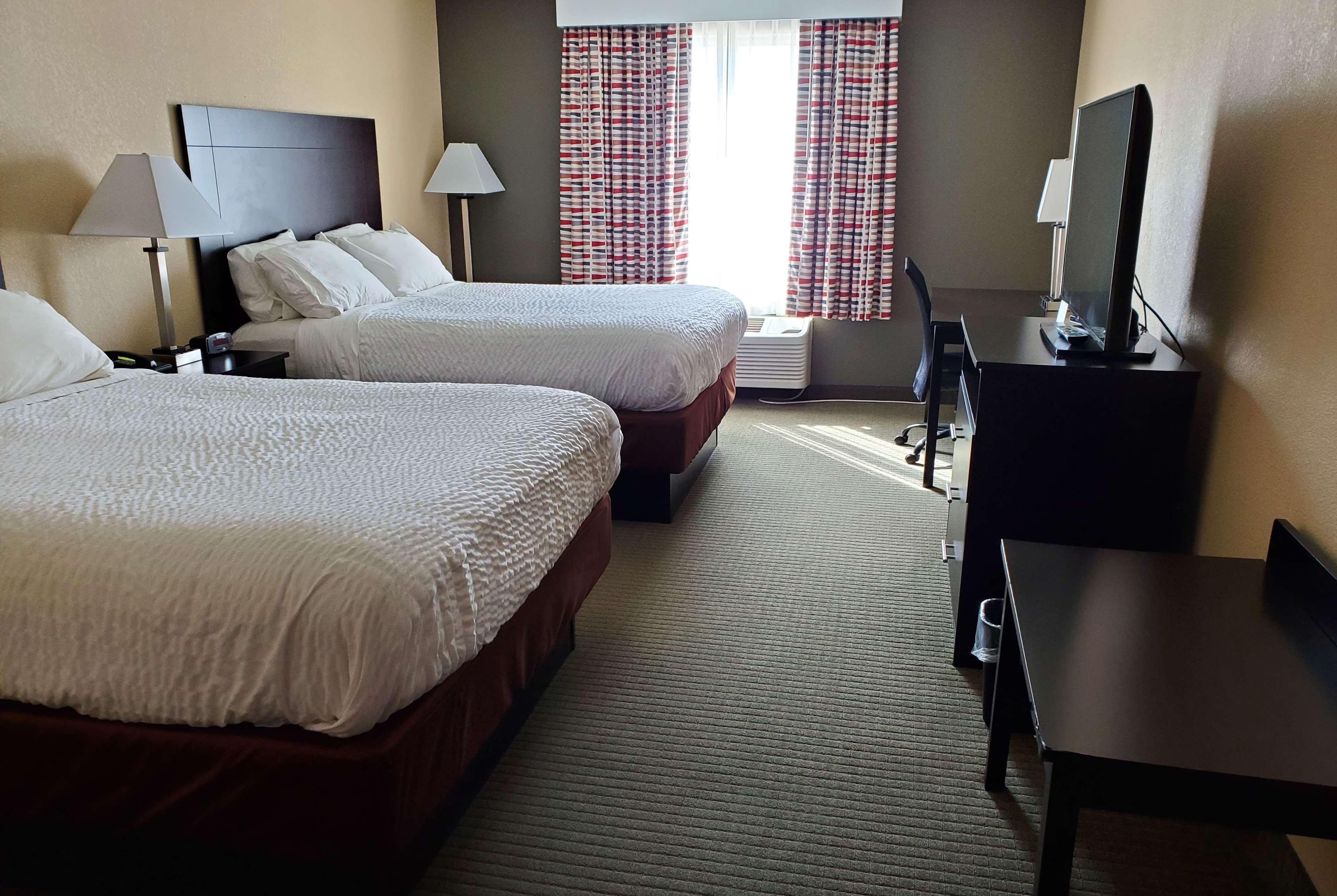 Days Inn & Suites By Wyndham Florence/Jackson Area Экстерьер фото